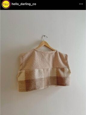 Brand New Cream & Tan Wool Crop